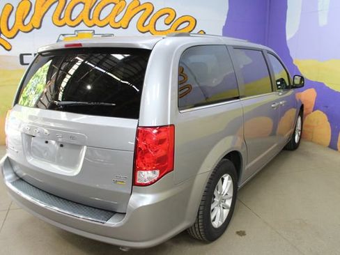 Used 2019 Dodge Grand Caravan SXT FWD image 8