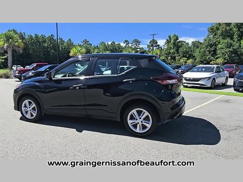 Used 2023 Nissan Kicks S FWD image 26