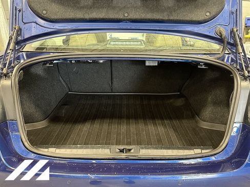 Used 2017 Subaru Legacy 2.5i Limited AWD/4WD image 29