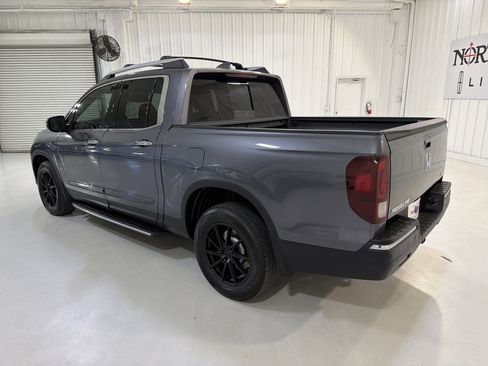 Used 2017 Honda Ridgeline RTL-E image 3