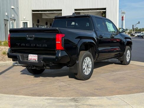 New 2025 Toyota Tacoma SR5 image 5