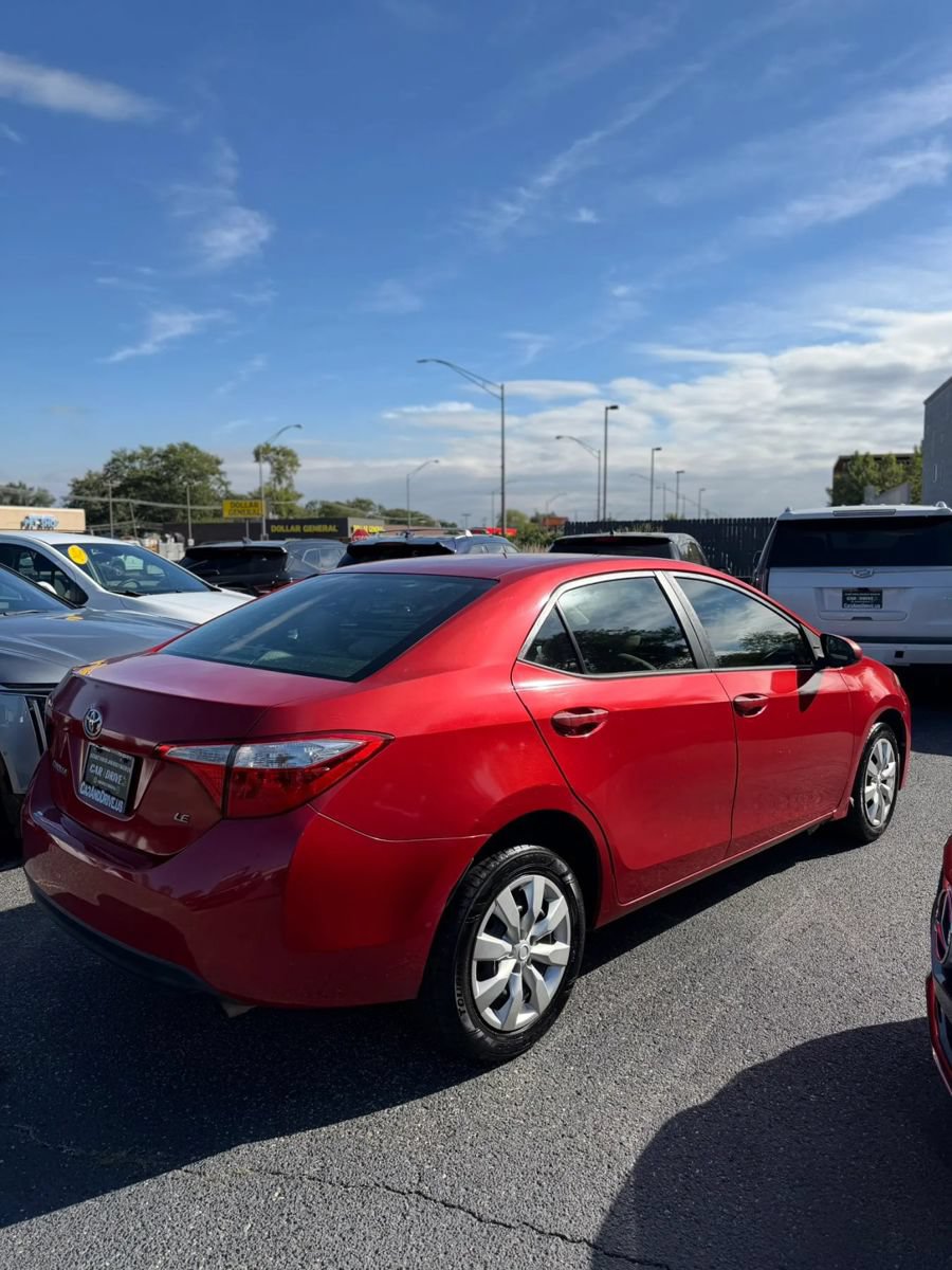 Used 2016 Toyota Corolla LE FWD image 5