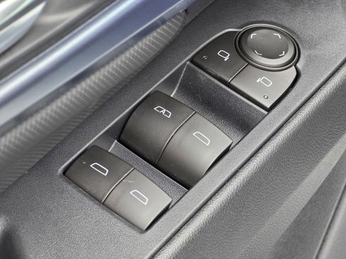 New 2026 Chevrolet Equinox EV LT w/ LPO, Blackout Package image 21