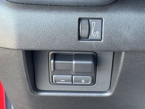 New 2026 GMC Canyon Elevation w/ Convenience Package image 18