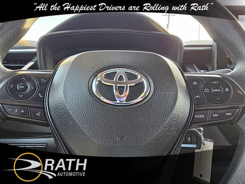 Used 2023 Toyota Corolla LE image 12