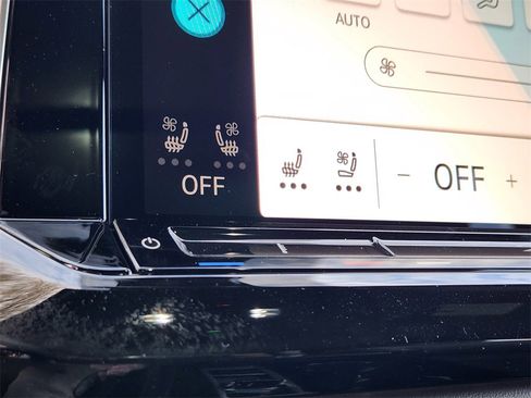 New 2026 Volkswagen Atlas Cross Sport SEL R-Line image 15