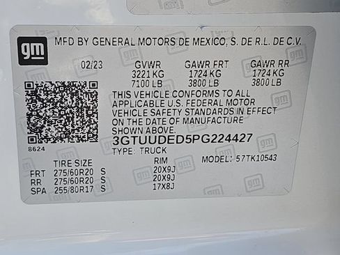 Used 2023 GMC Sierra 1500 SLT w/ SLT Premium Plus Package AWD/4WD image 42