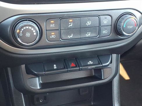 Used 2022 Chevrolet Colorado LT image 26