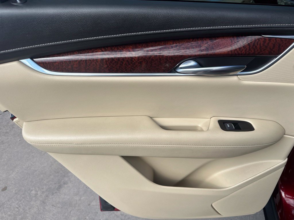 Used 2017 Cadillac XT5 Premium Luxury AWD/4WD image 21