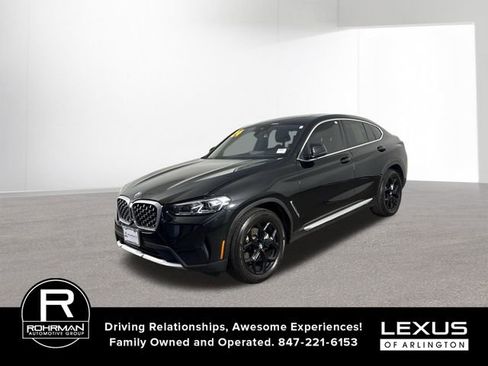 Used 2024 BMW X4 xDrive30i w/ Parking Assistance Package image 2