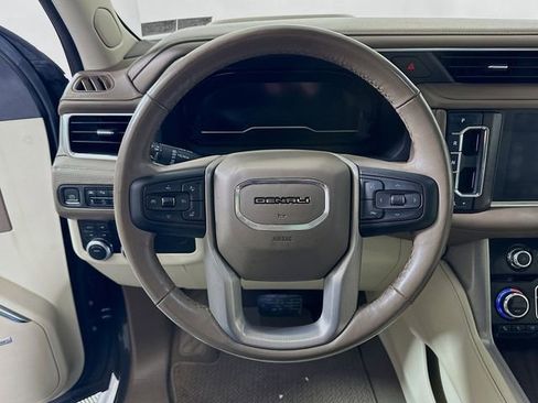 Certified 2022 GMC Yukon XL Denali image 12