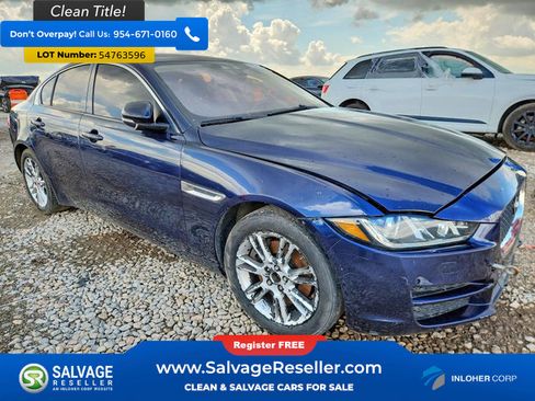Used 2018 Jaguar XE Premium RWD image 5