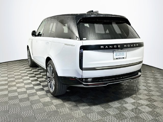 Used 2025 Land Rover Range Rover SE AWD/4WD image 6