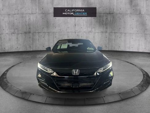 Used 2019 Honda Accord Sport image 2