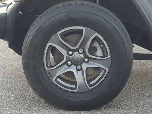 Certified 2018 Jeep Wrangler Unlimited Sport S image 10