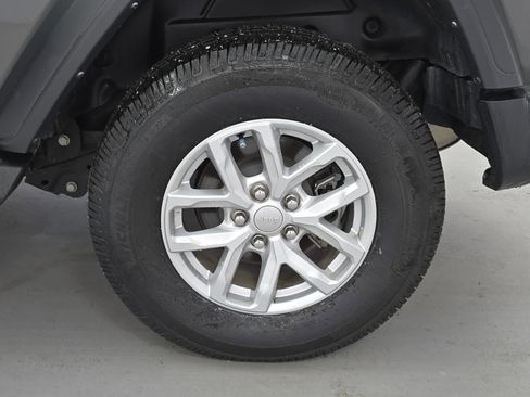 Used 2023 Jeep Wrangler Sport S image 30