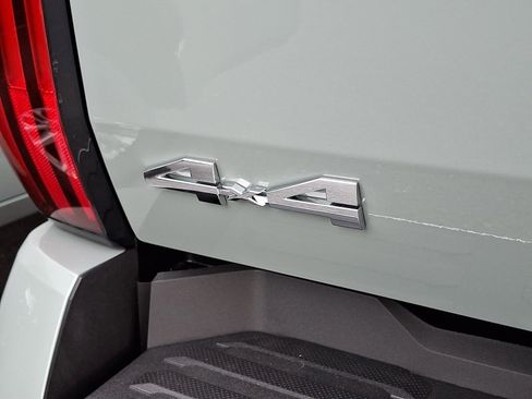New 2026 Toyota Tundra Limited AWD/4WD image 7