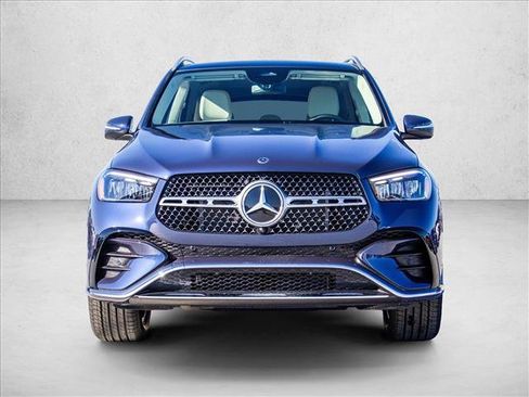 Certified 2026 Mercedes-Benz GLE 450 4MATIC image 2