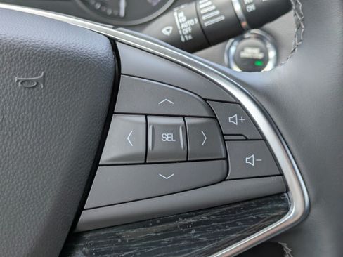 Certified 2025 Cadillac XT5 Premium Luxury w/ Technology Package FWD image 25
