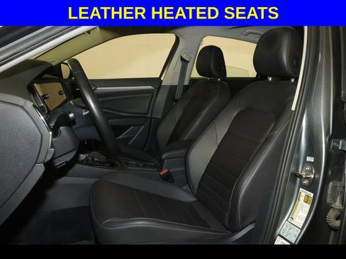 Used 2021 Volkswagen Jetta SEL FWD image 4