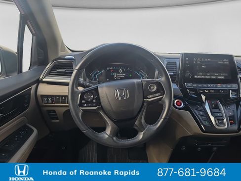 Used 2023 Honda Odyssey Touring image 13