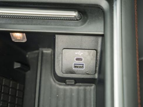 Used 2025 Ford Expedition Active AWD/4WD image 38