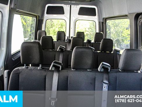 Used 2024 Mercedes-Benz Sprinter 2500 image 18