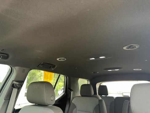 Used 2023 Chevrolet Traverse LT w/ LPO, Cargo Package AWD/4WD image 23