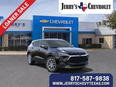 New 2025 Chevrolet Blazer LT w/ LPO, Black Grille Bar Package
