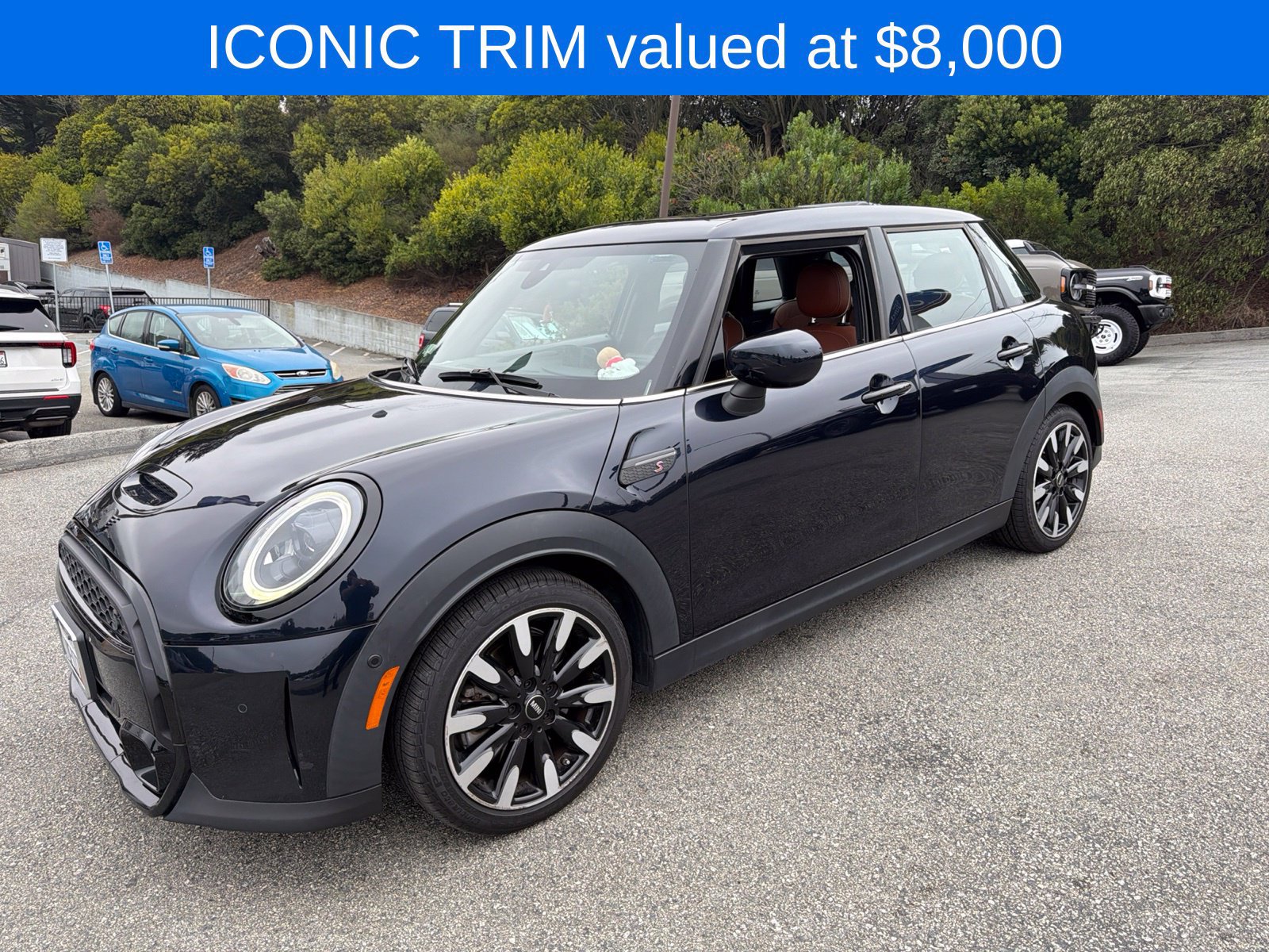 Used 2022 MINI Cooper S w/ Driver Assistance Package FWD image 3