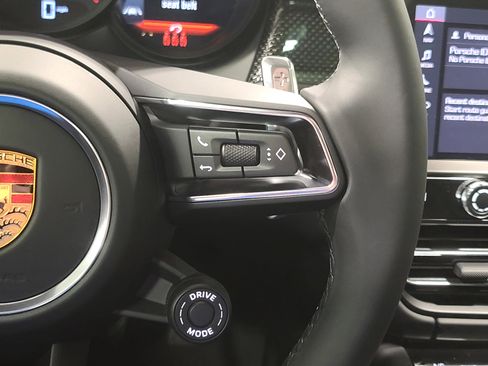 New 2026 Porsche Macan GTS image 18