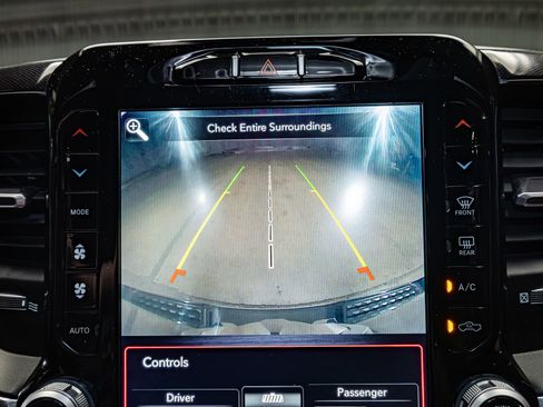 Used 2021 RAM 1500 Laramie w/ Sport Appearance Package AWD/4WD image 19