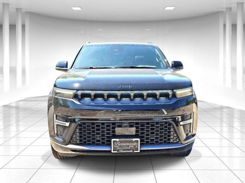New 2026 Jeep Grand Wagoneer Limited w/ Premium Group II AWD/4WD image 8