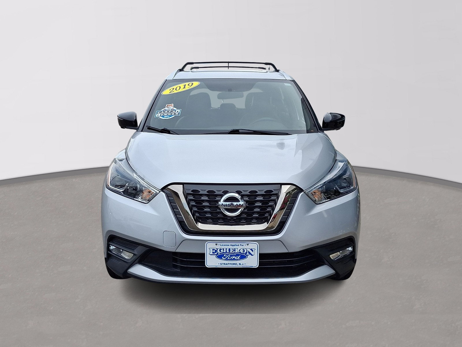 Used 2019 Nissan Kicks SR w/ SR Premium Package FWD image 2