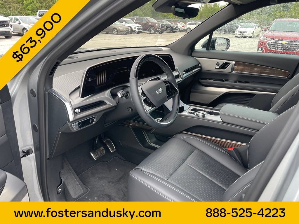 Used 2026 Cadillac Vistiq Luxury AWD/4WD image 13