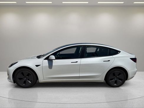 Used 2023 Tesla Model 3 Standard Range RWD image 3