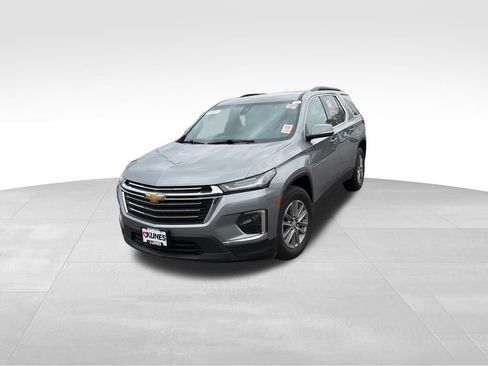 Used 2023 Chevrolet Traverse LT w/ LPO, Cargo Package AWD/4WD image 4