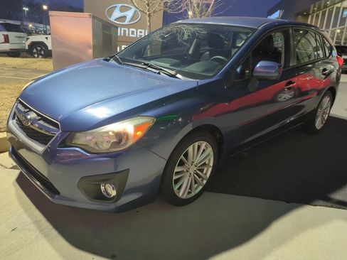 Used 2012 Subaru Impreza 2.0i Limited image 2