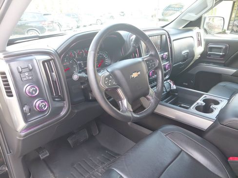 Used 2017 Chevrolet Silverado 1500 LTZ Z71 w/ LTZ Plus Package AWD/4WD image 16