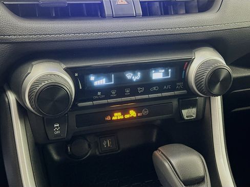 Used 2024 Toyota RAV4 LE image 23