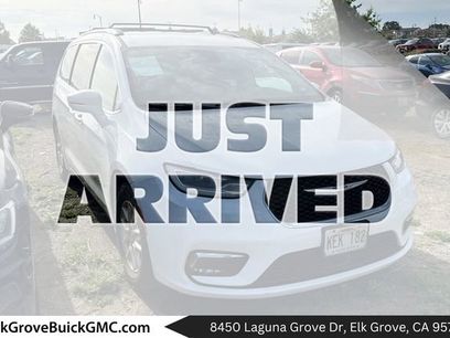 Used 2021 Chrysler Pacifica Touring-L