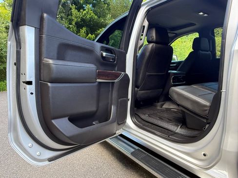 Used 2019 GMC Sierra 1500 SLT w/ SLT Premium Plus Package AWD/4WD image 21