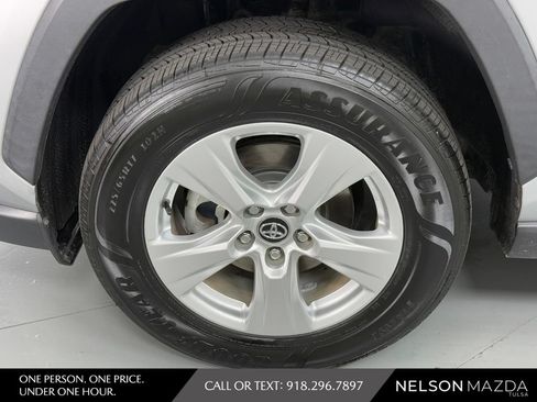 Used 2020 Toyota RAV4 XLE FWD image 13