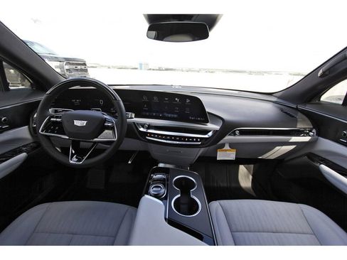 New 2026 Cadillac Lyriq Sport image 9