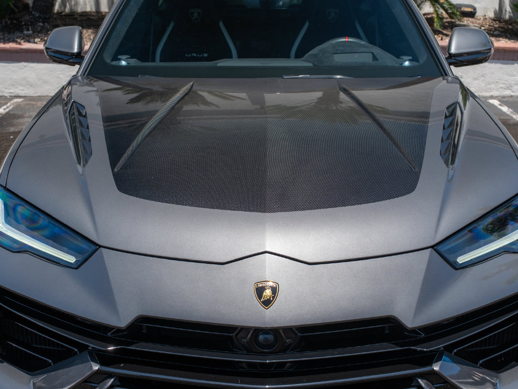 Used 2024 Lamborghini Urus Performante AWD/4WD image 39