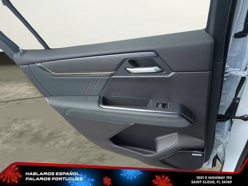 New 2026 GMC Acadia AT4 w/ Luxury Package AWD/4WD image 26