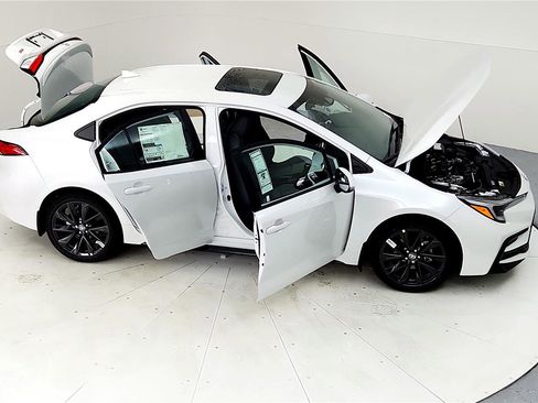 Certified 2023 Toyota Corolla SE image 28