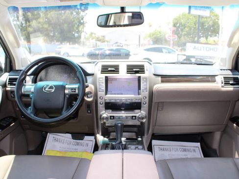 Used 2016 Lexus GX 460 w/ Comfort Package AWD/4WD image 34