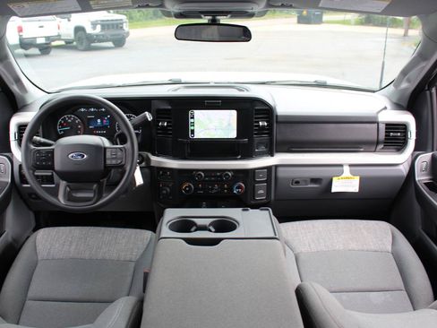 Used 2025 Ford F350 XLT AWD/4WD image 29