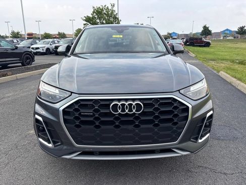 Used 2023 Audi Q5 2.0T Premium w/ Convenience Package AWD/4WD image 2